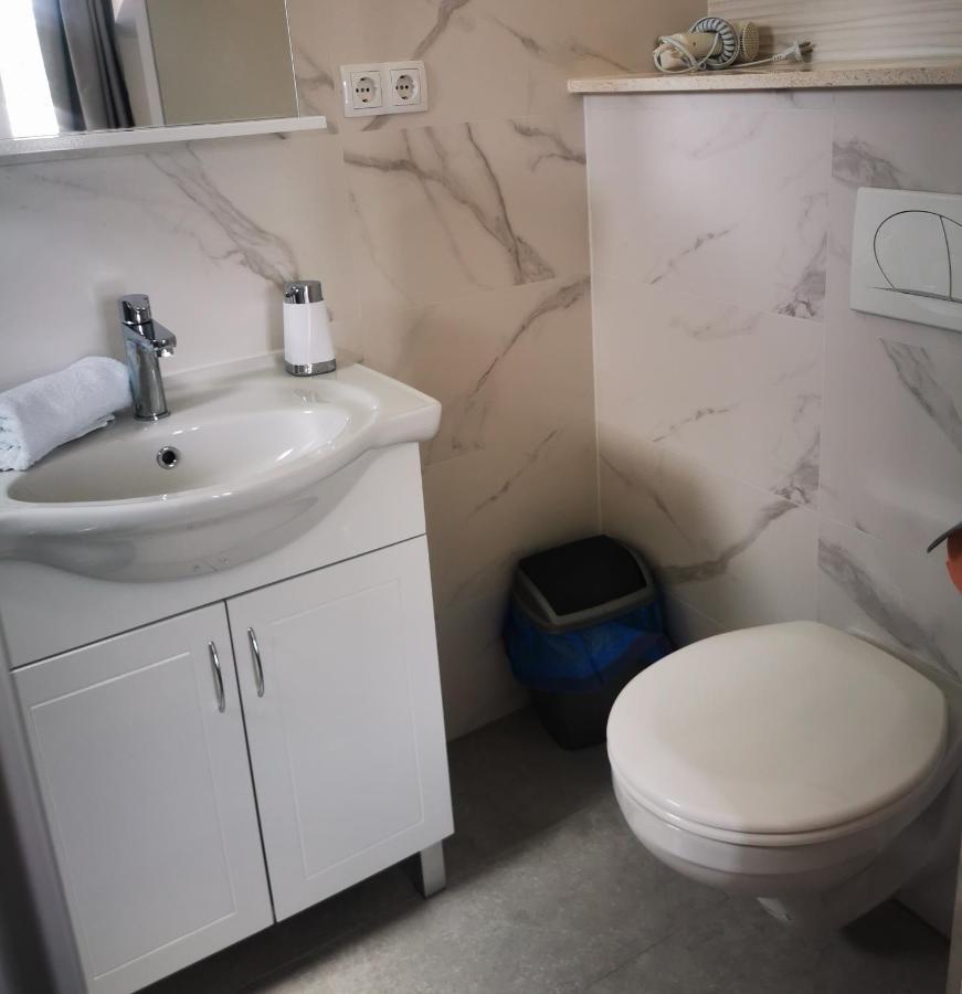 Apartmani "Ivan" Marina Kültér fotó