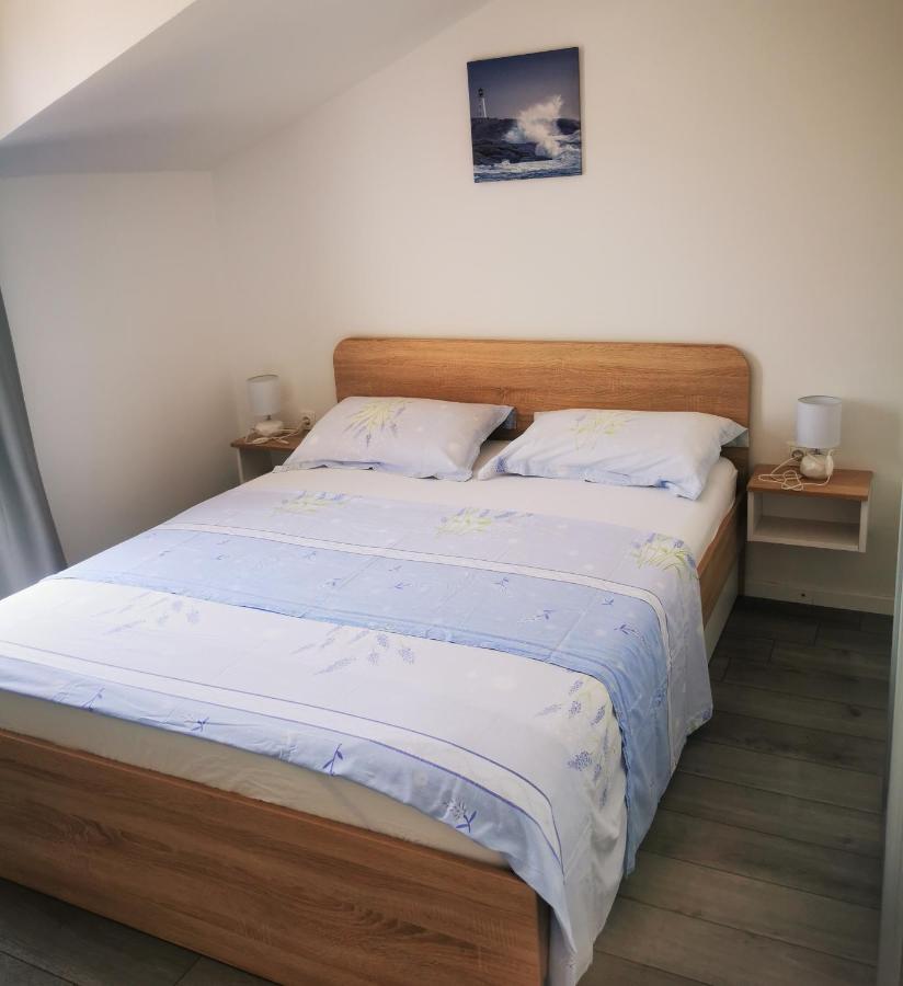Apartmani "Ivan" Marina Kültér fotó