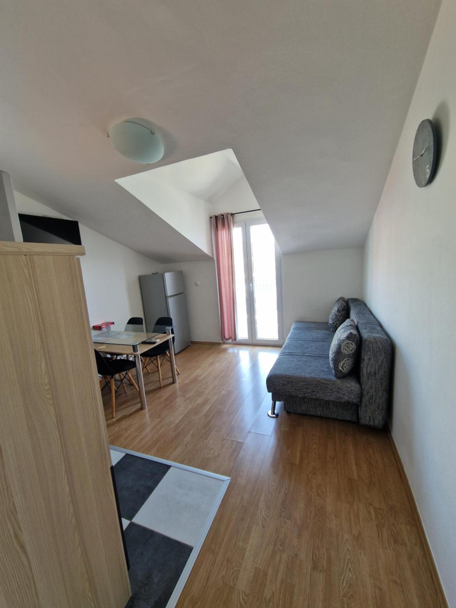 Apartmani "Ivan" Marina Kültér fotó