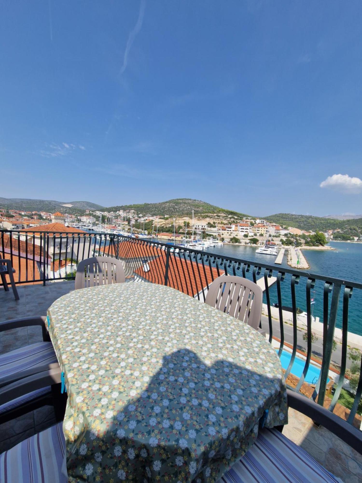 Apartmani "Ivan" Marina Kültér fotó