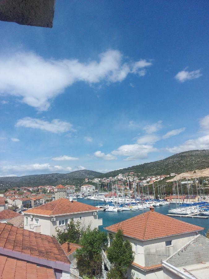 Apartmani "Ivan" Marina Kültér fotó