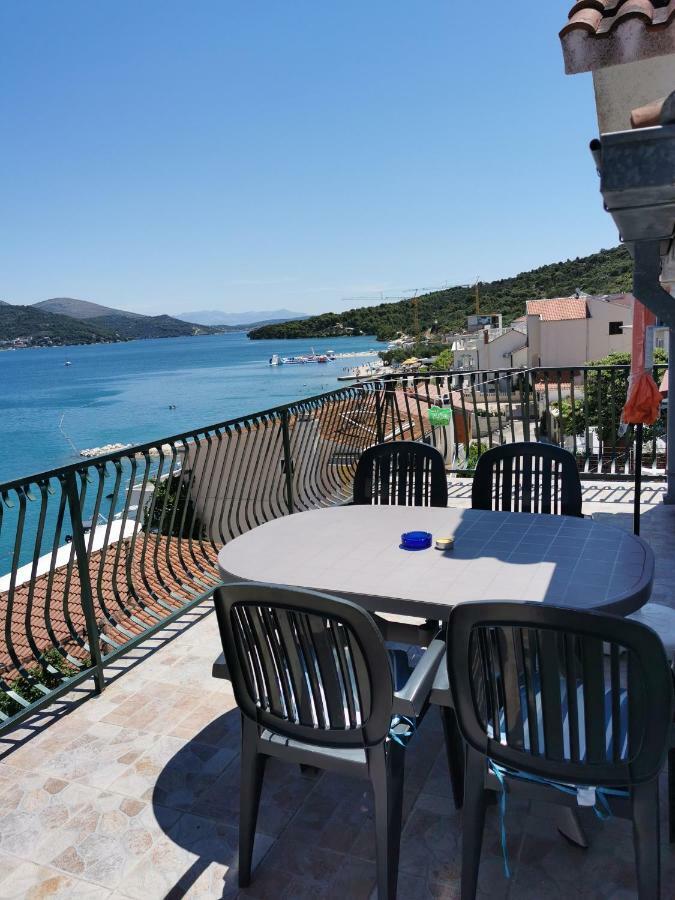 Apartmani "Ivan" Marina Kültér fotó